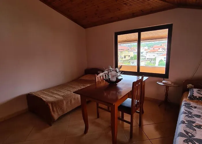 Tranquility 度假居 地拉那